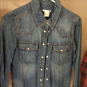 Levi's XSM snap down Jean shirt